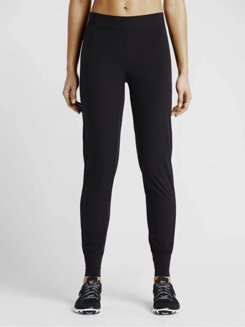 Nike Black Women's Slim Jogger Track Pants